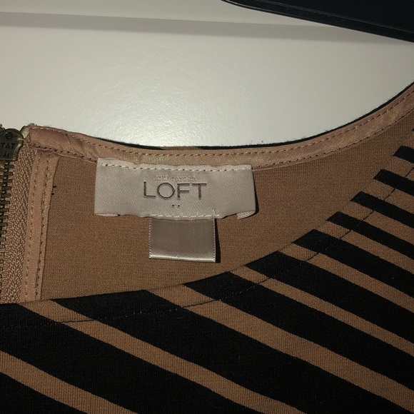 Fabulous Ann Taylor Loft dress! - Picture 2 of 3